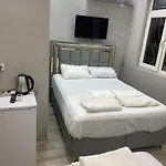 Lastbest Aparthotel 3*
